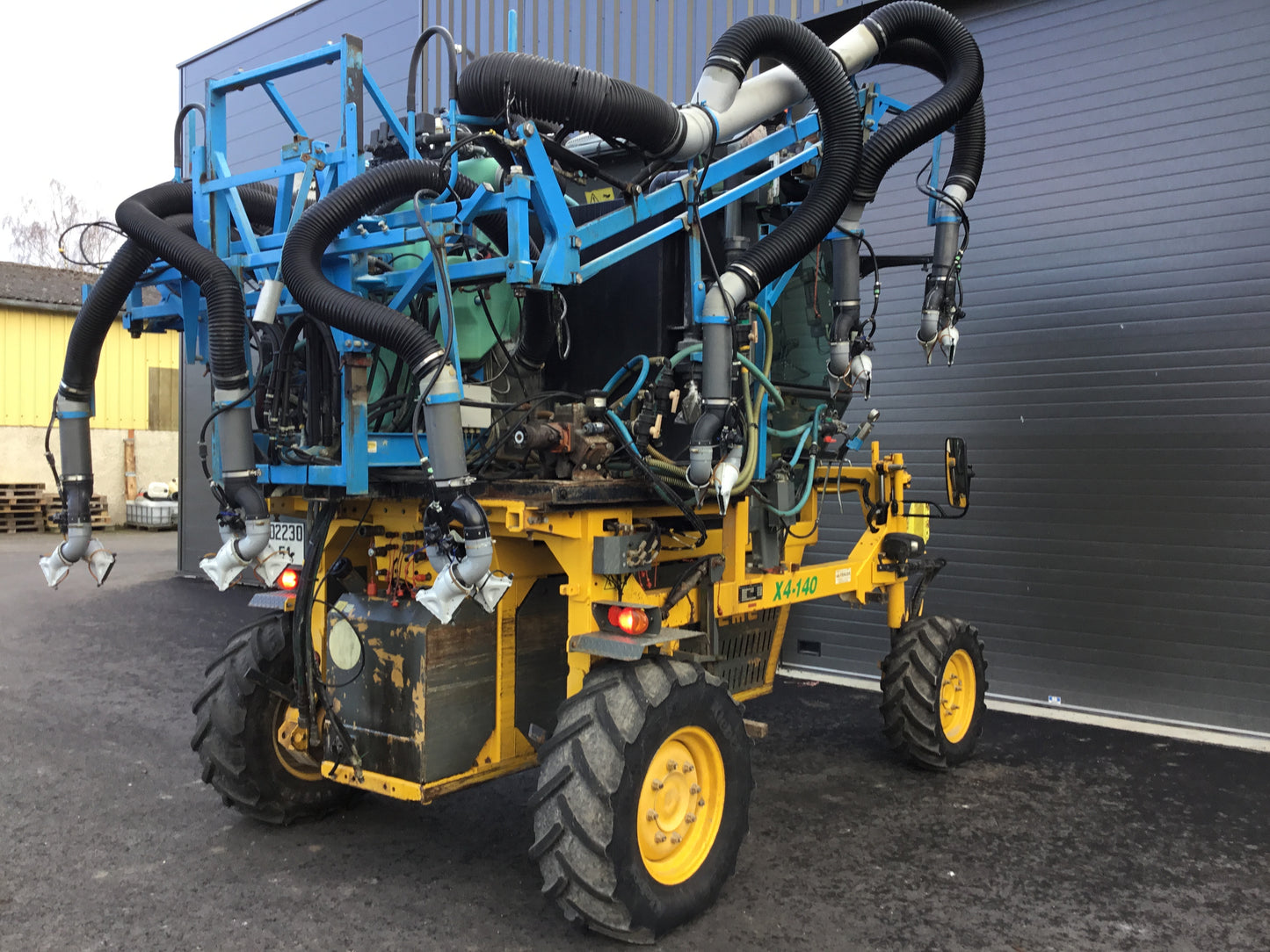 CMC X4 140